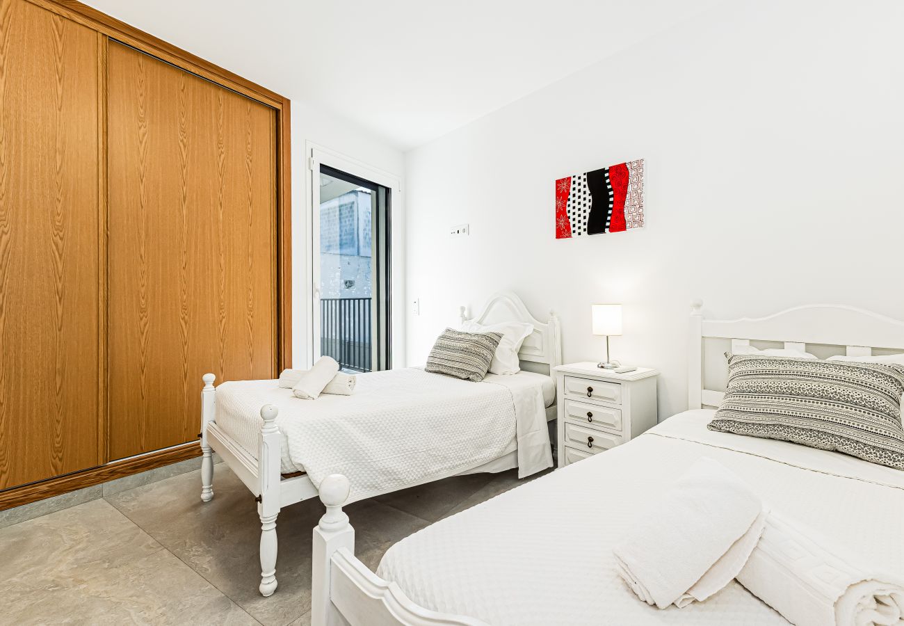 House in Armação de Pêra - Casa Colina II – Pool, BBQ & Family Retreat