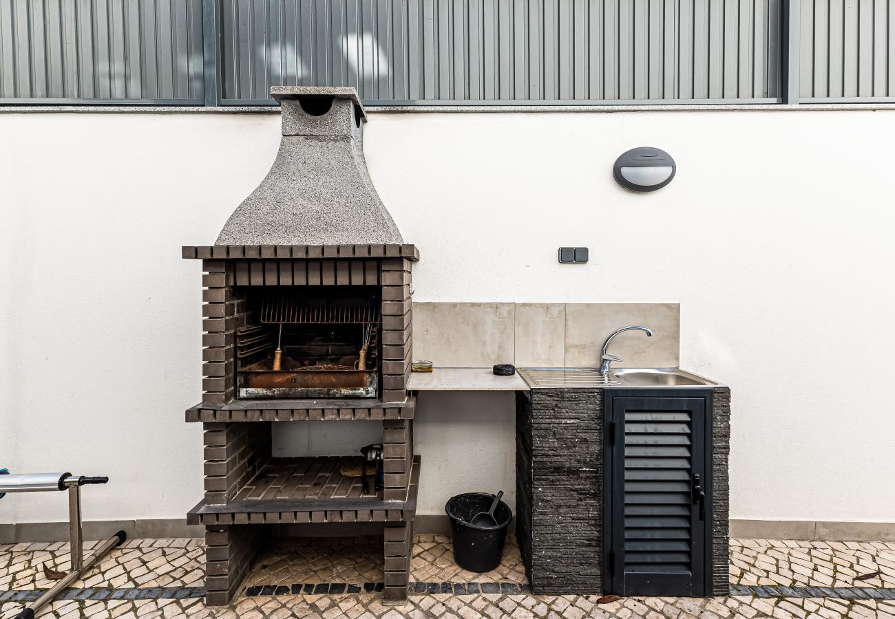 House in Armação de Pêra - Casa Colina II – Pool, BBQ & Family Retreat